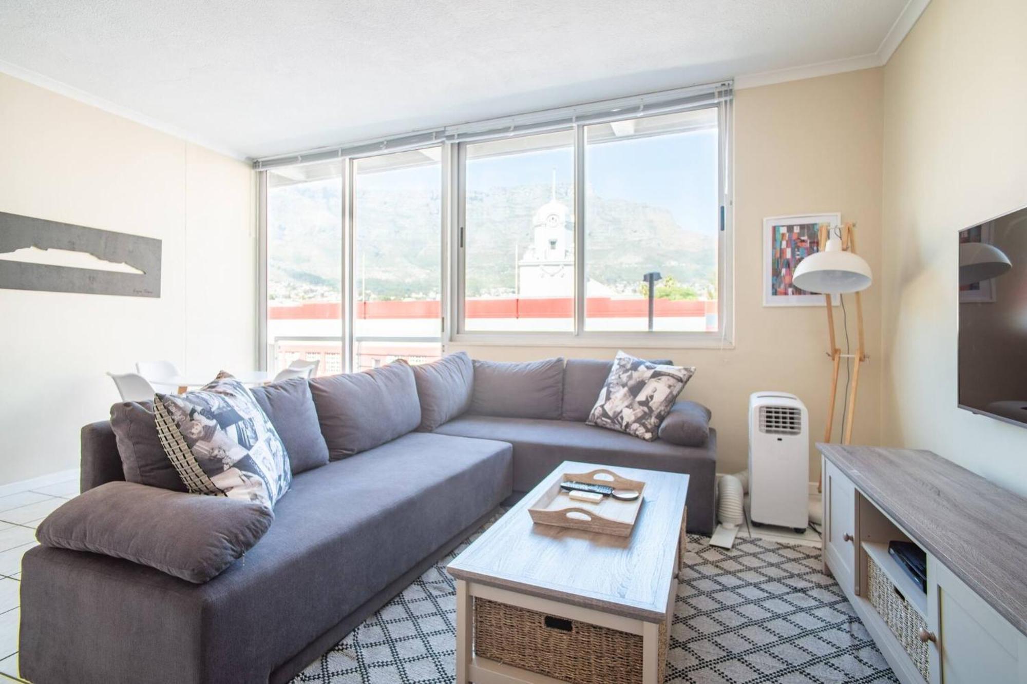 Center 1 Bedroom *