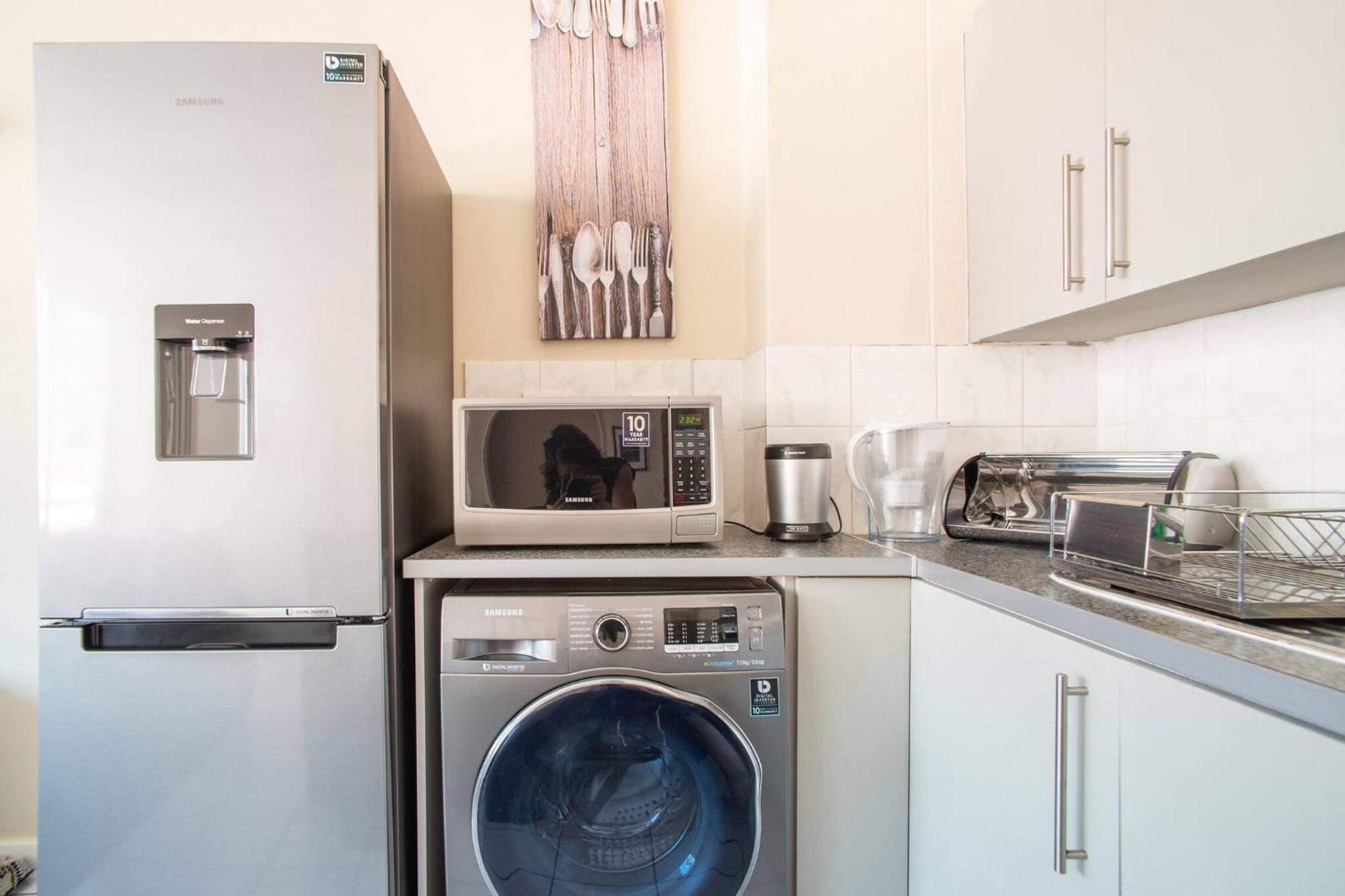 Center 1 Bedroom *